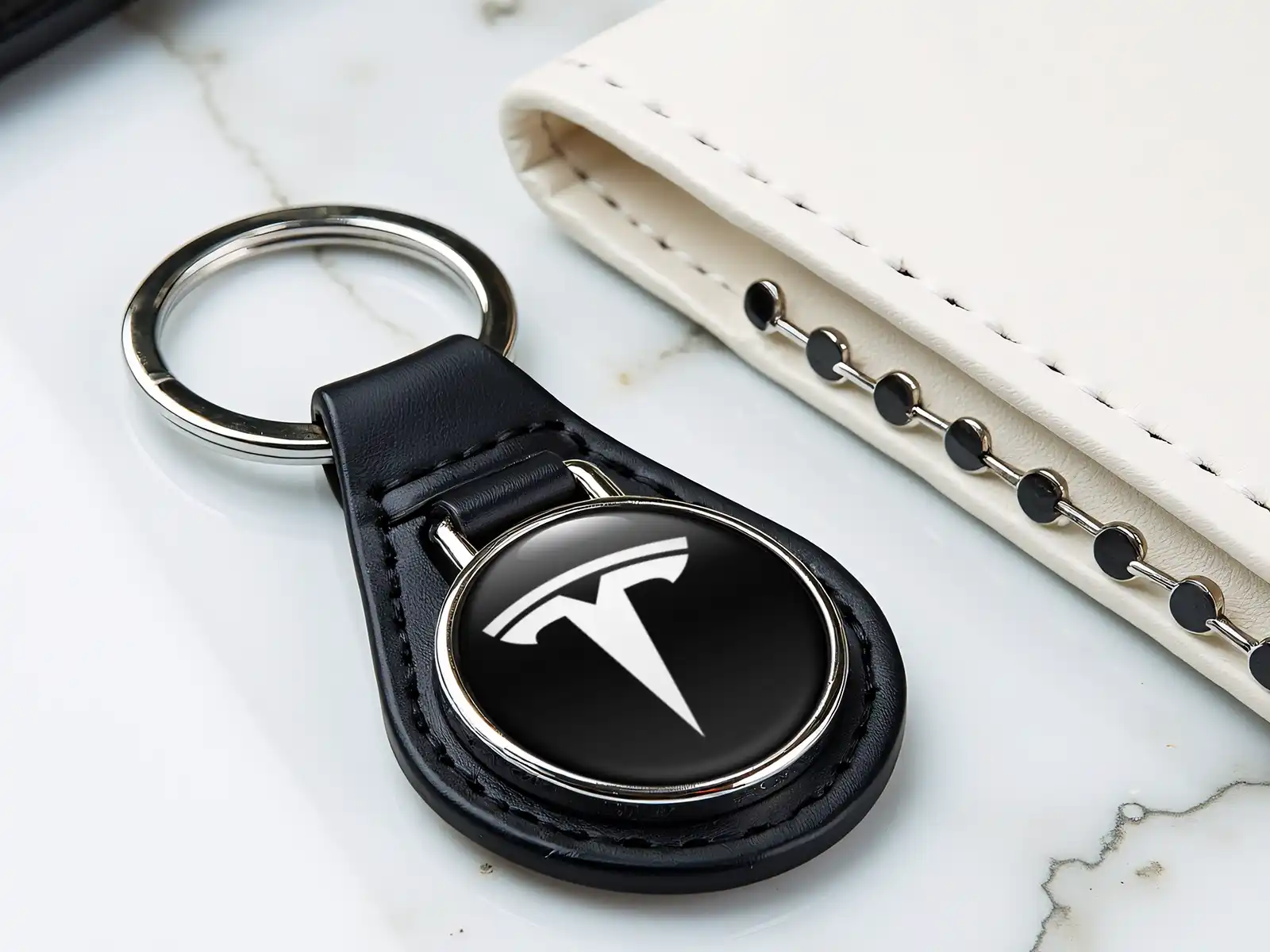 Tesla Llavero de Cuero Robusto Pro Diseño Deriva